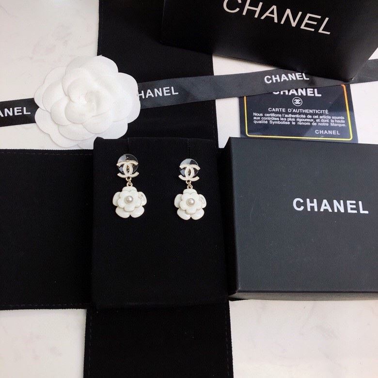 Ch**el earrings
